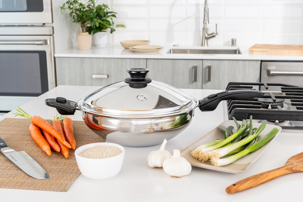 5 Qt./4.7L Gourmet Wok with Cover