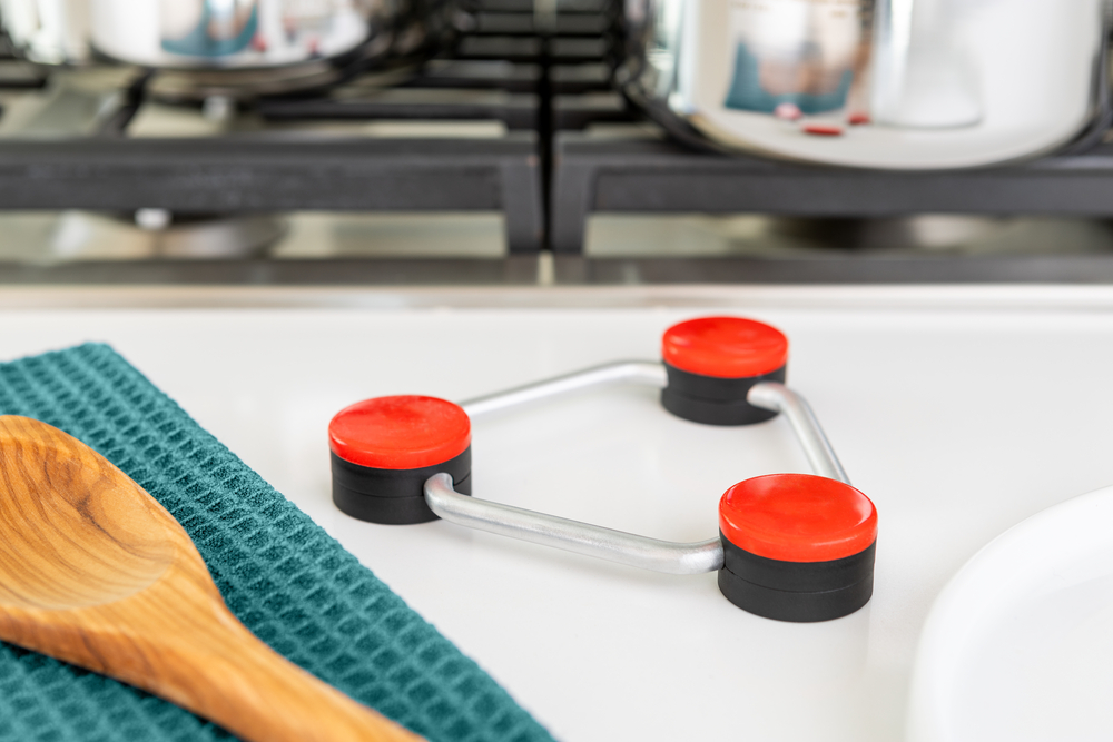 Serve It Magnetic Trivet