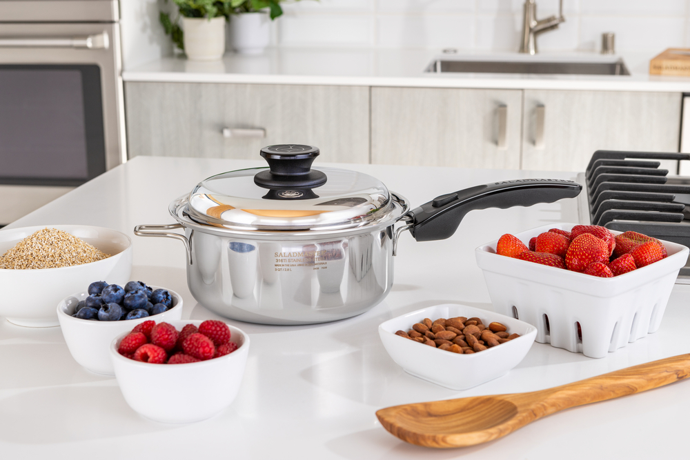 3 Qt. Saucepan w/cover