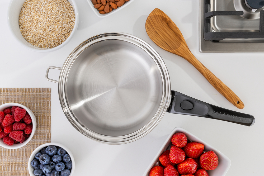 3 Qt. Saucepan w/cover